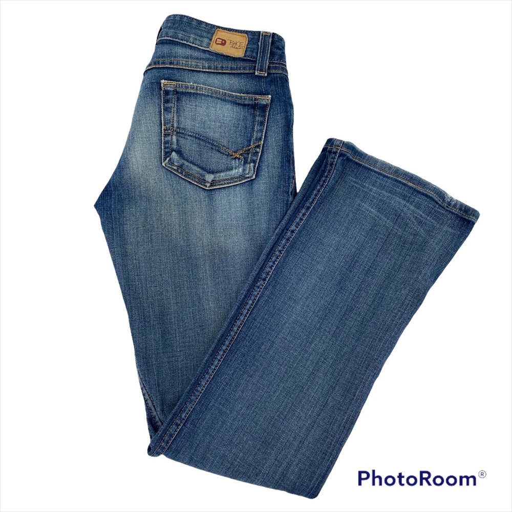 BKE Star 18 Stretch Women's Bootcut Western Jeans Embroidered Pockets Sz 28x31.5